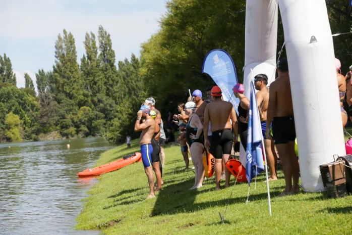 Foto de salidas a nadar en el río